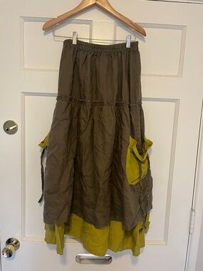 Olive Tiered Linen-Blend Skirt with Chartreuse Layer